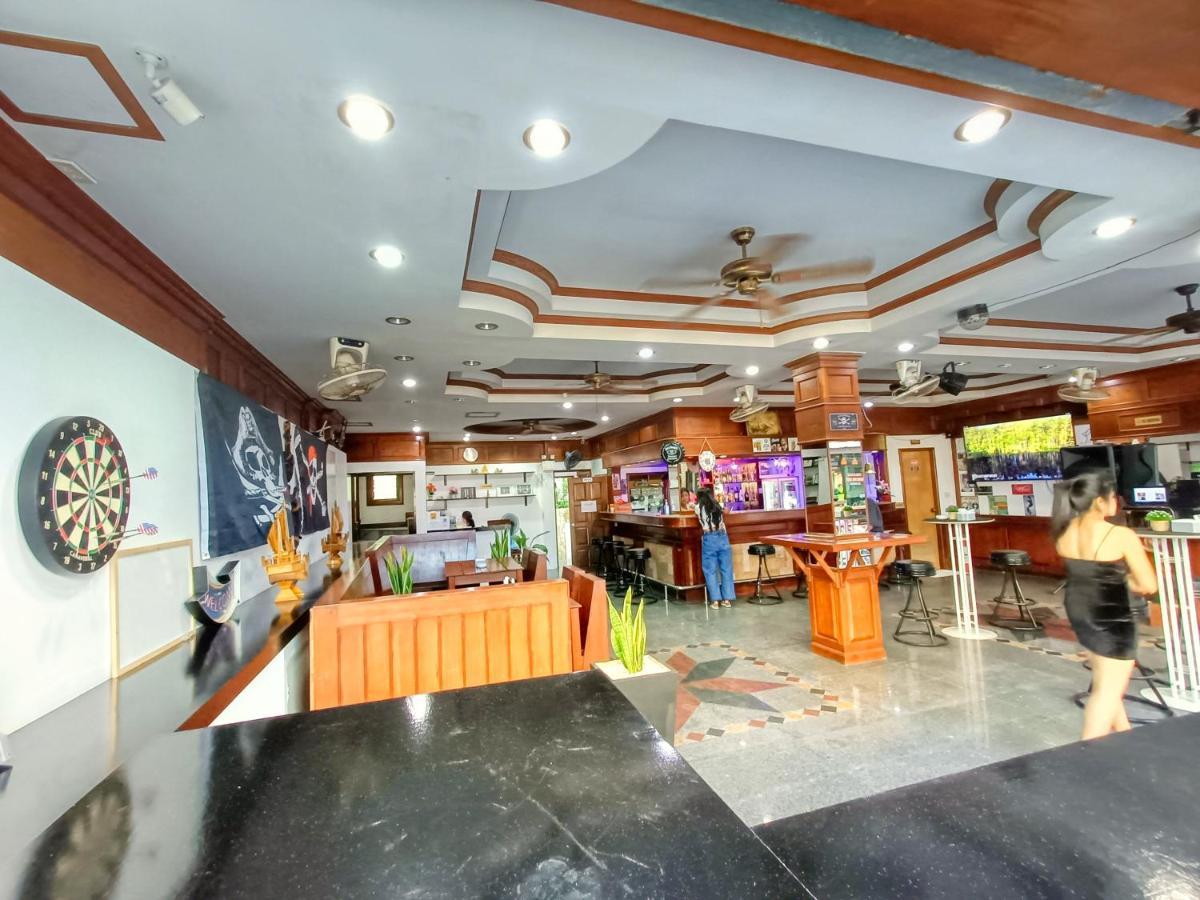 Black Pearl Patong Beachfront Exterior foto