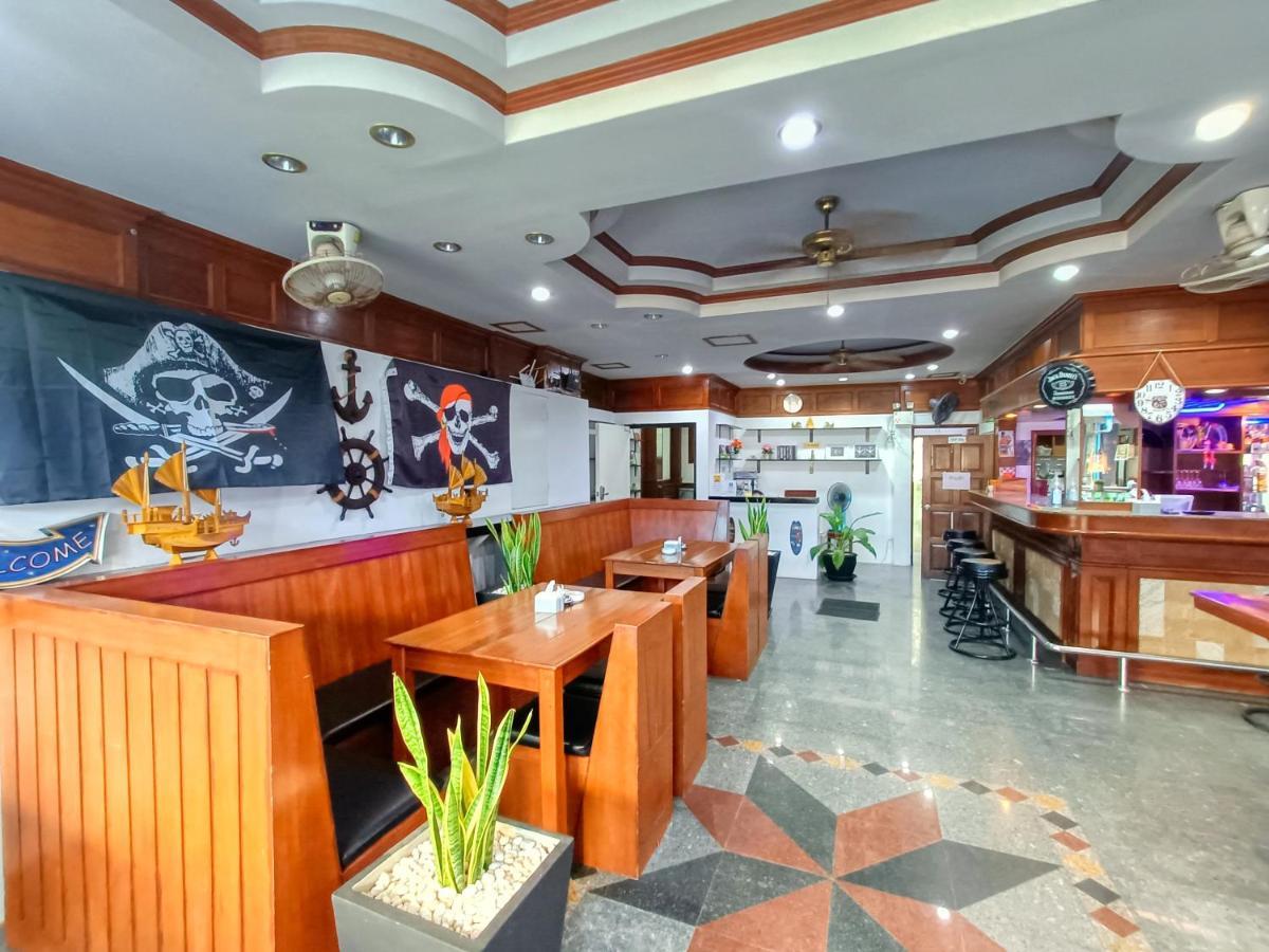 Black Pearl Patong Beachfront Exterior foto